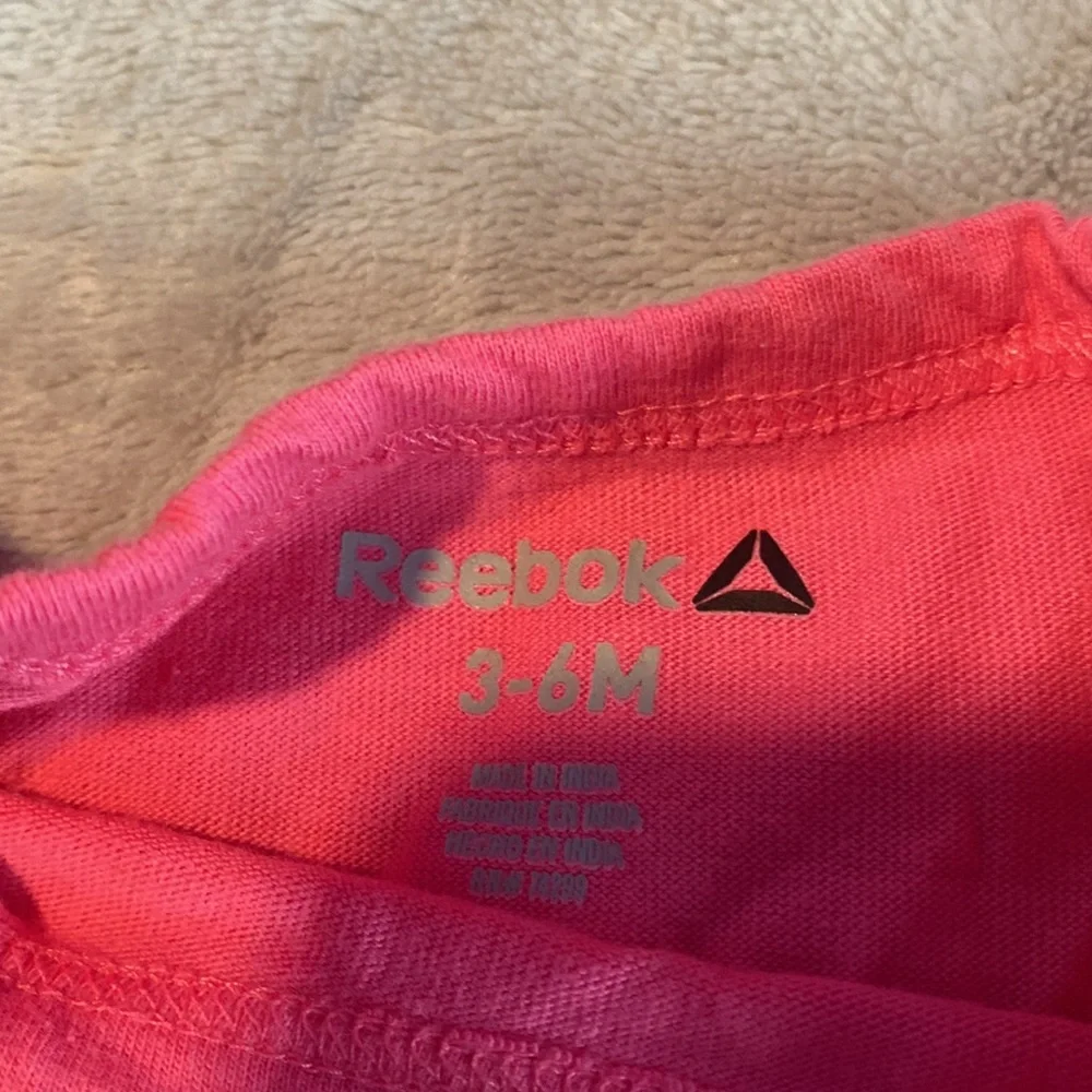 Reebok Matching Set - Picture 3 of 6